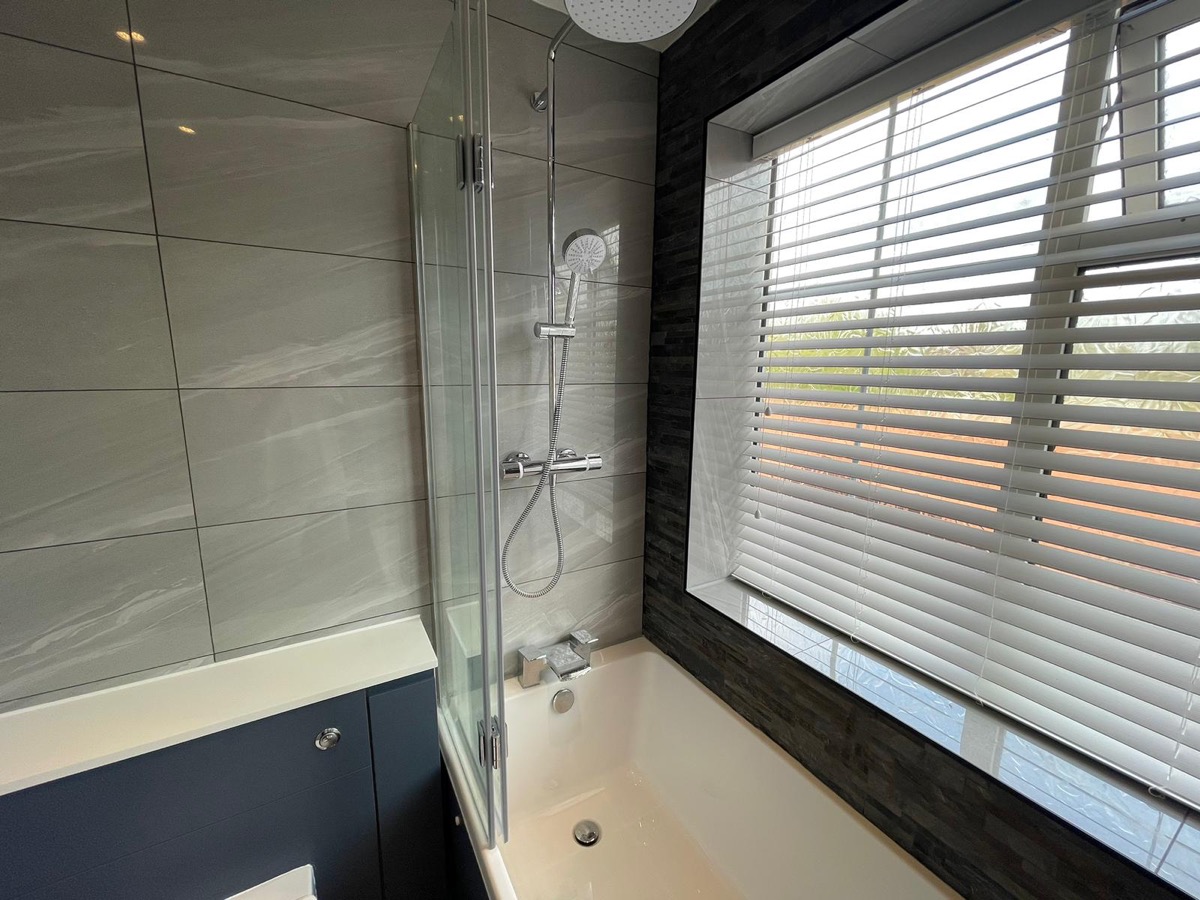 Bathroom Fitter: Image 2